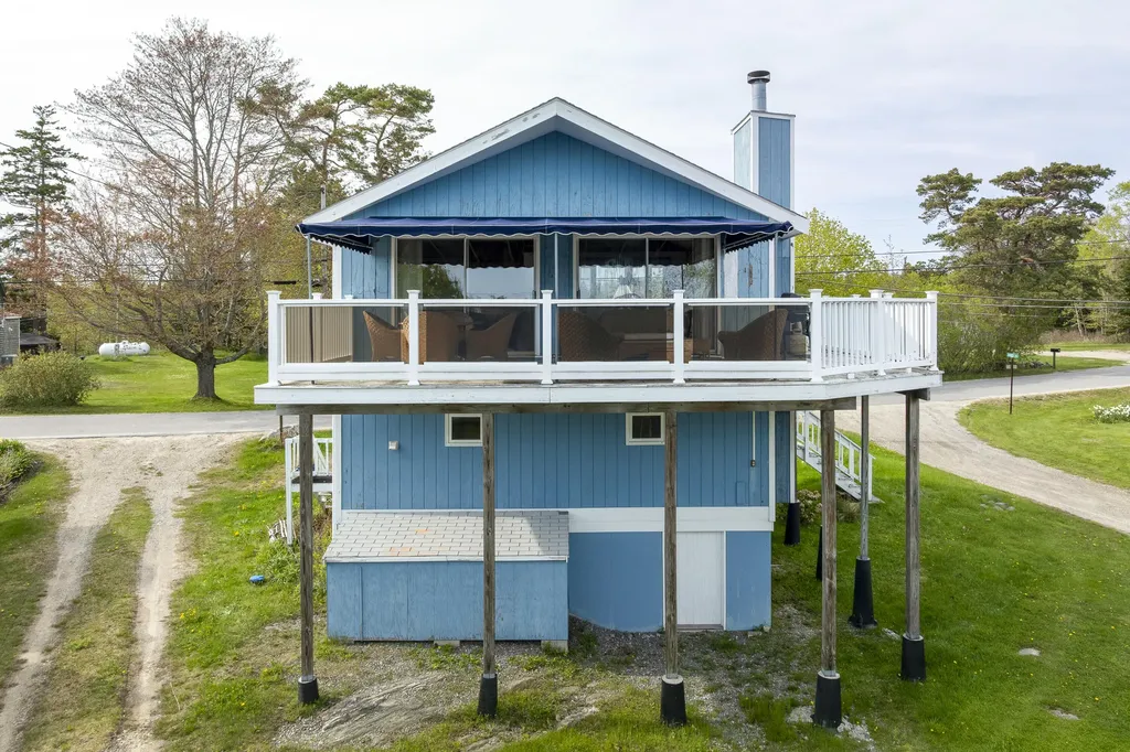 197 Ash Point Road Harpswell ME 04079