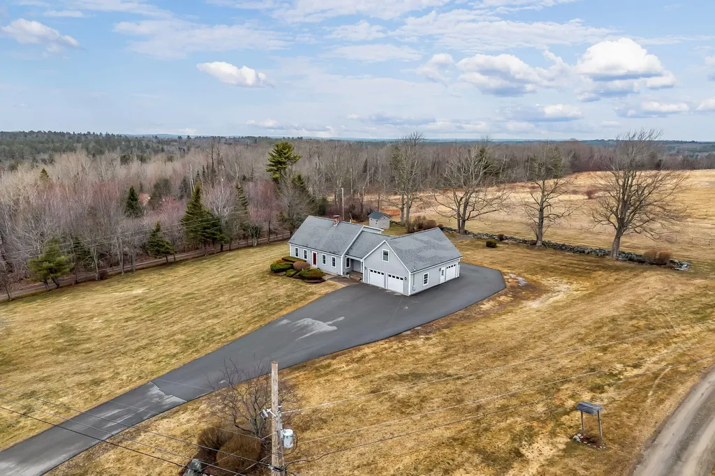 855 Lebanon Road Winterport ME 04496