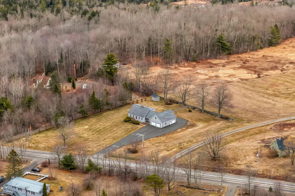 855 Lebanon Road Winterport ME 04496
