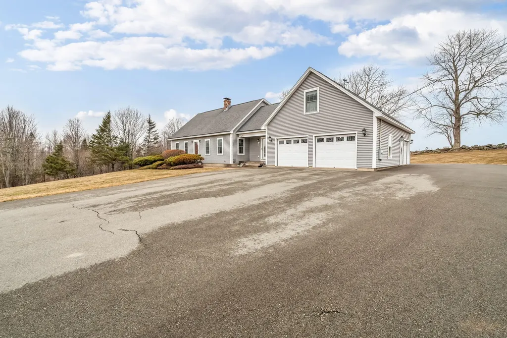 855 Lebanon Road Winterport ME 04496