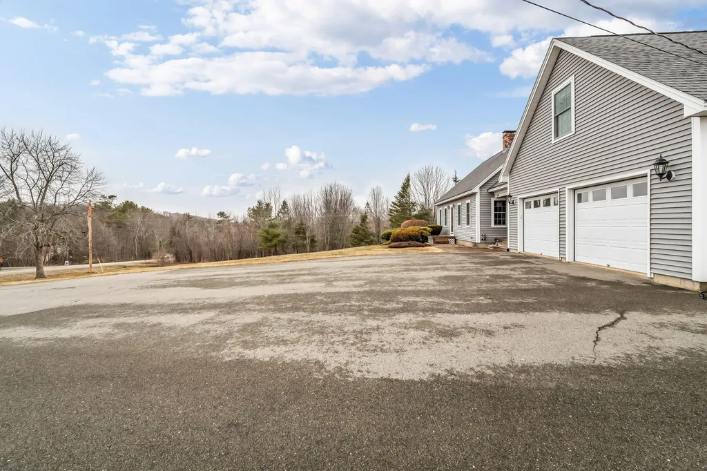 855 Lebanon Road Winterport ME 04496