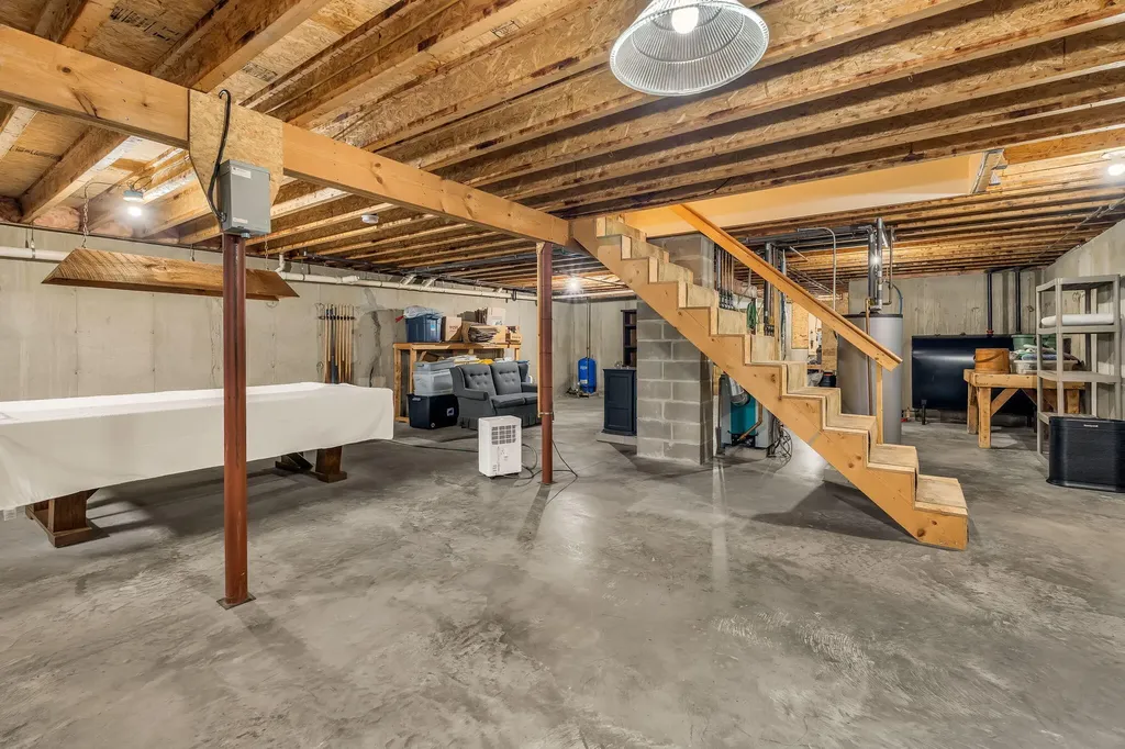 855 Lebanon Road Winterport ME 04496