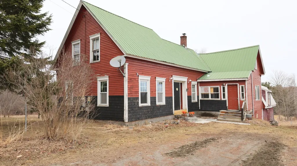 45 Harmony Road Wellington ME 04942