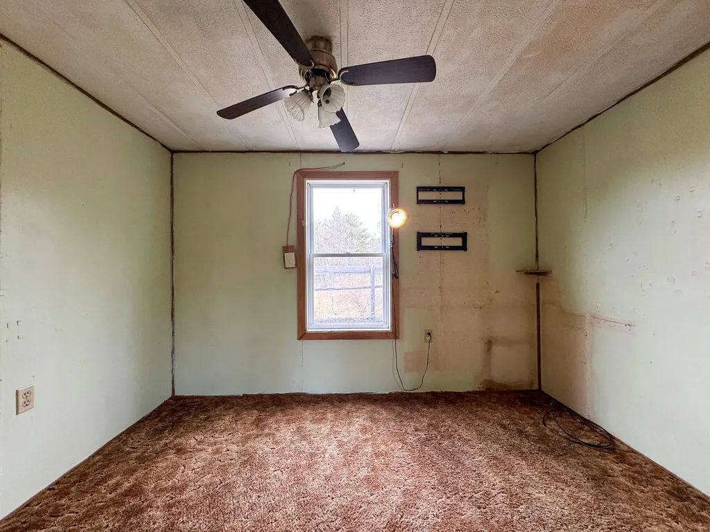 474 W Broadway Lincoln ME 04457