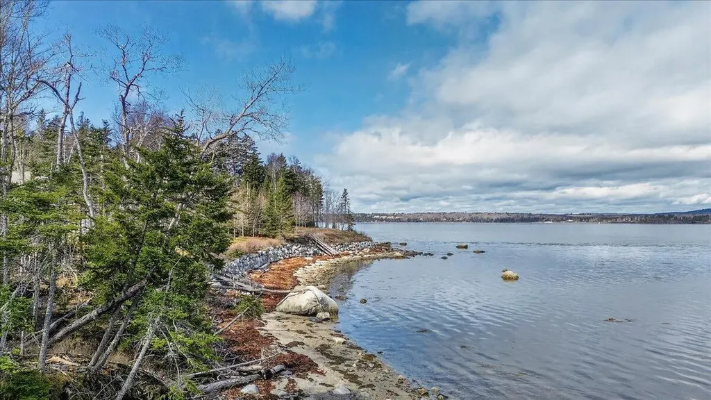 M16 L8 Wilson Point Road Castine ME 04421