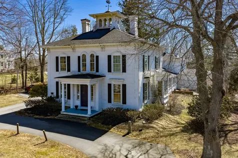 121 E Main Street Searsport ME 04974