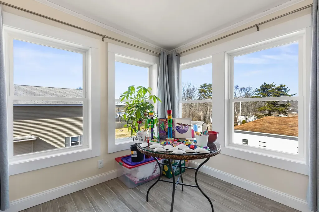9 E Grand Avenue Scarborough ME 04074