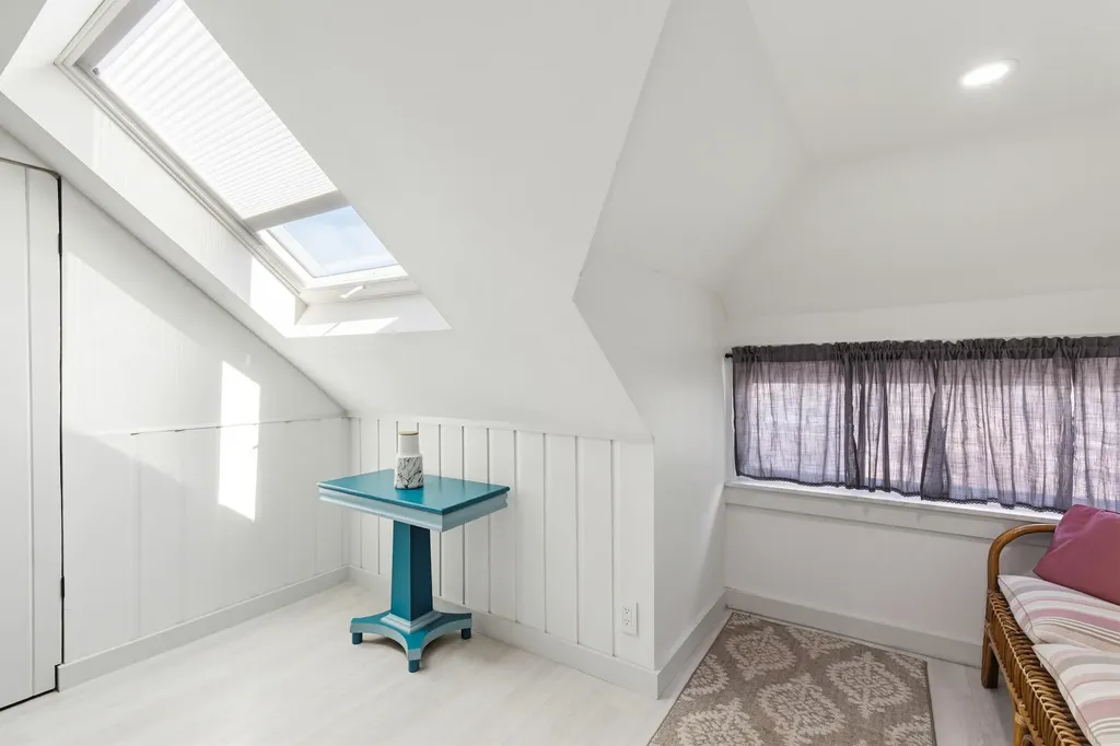 9 E Grand Avenue Scarborough ME 04074