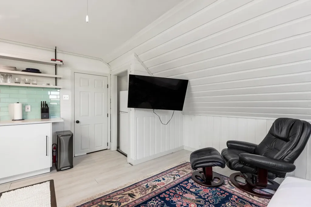 9 E Grand Avenue Scarborough ME 04074