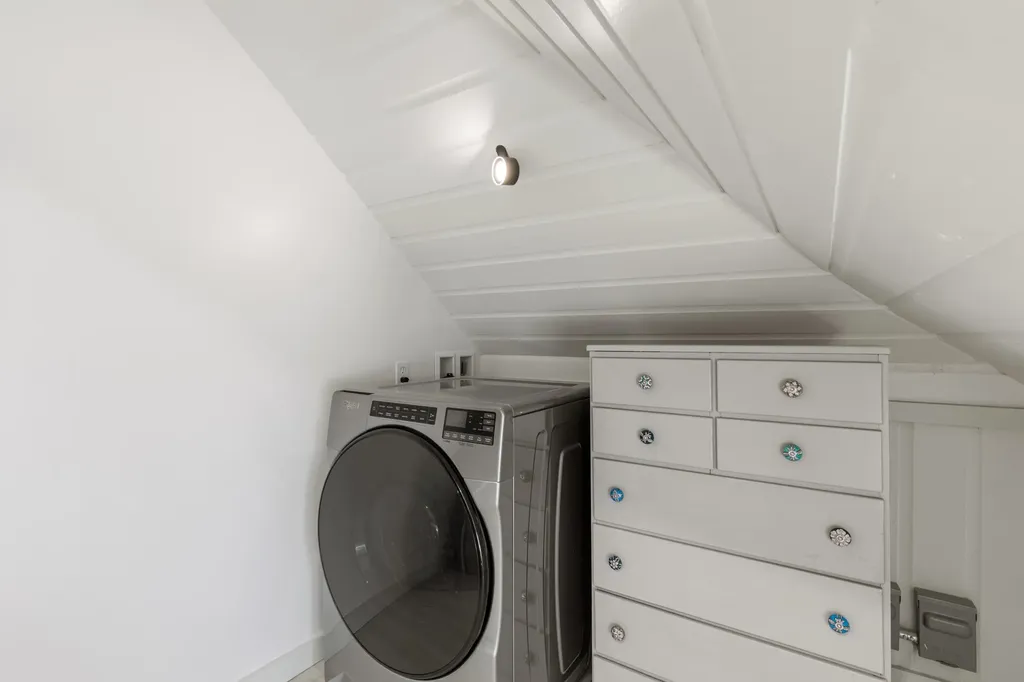 9 E Grand Avenue Scarborough ME 04074