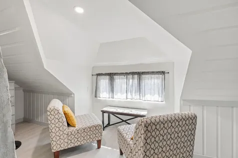 9 E Grand Avenue Scarborough ME 04074