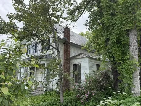 43 Washburn Street Caribou ME 04736