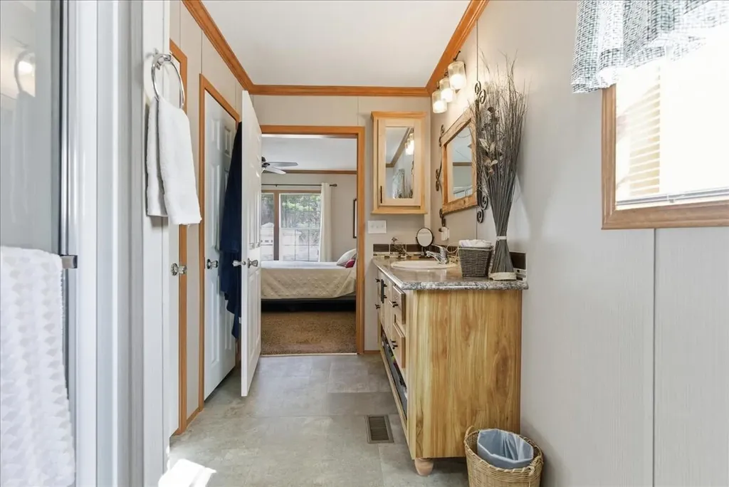 10 Houle Street Sabattus ME 04280
