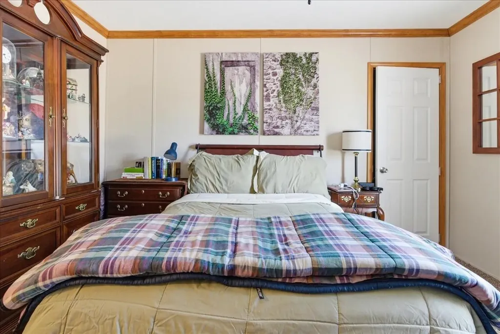 10 Houle Street Sabattus ME 04280
