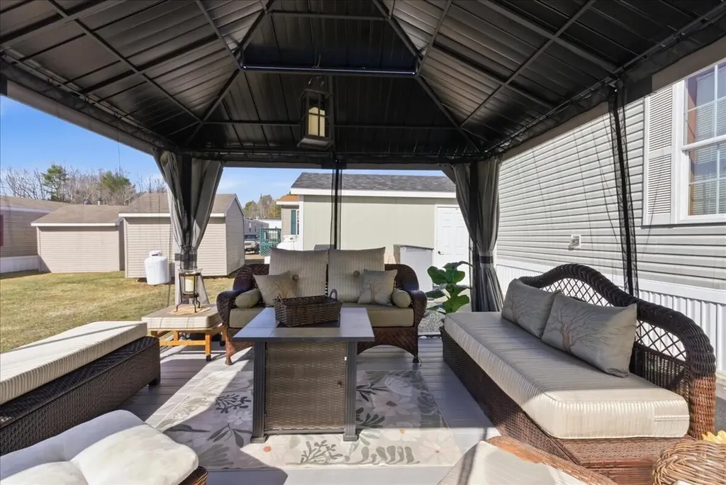 10 Houle Street Sabattus ME 04280