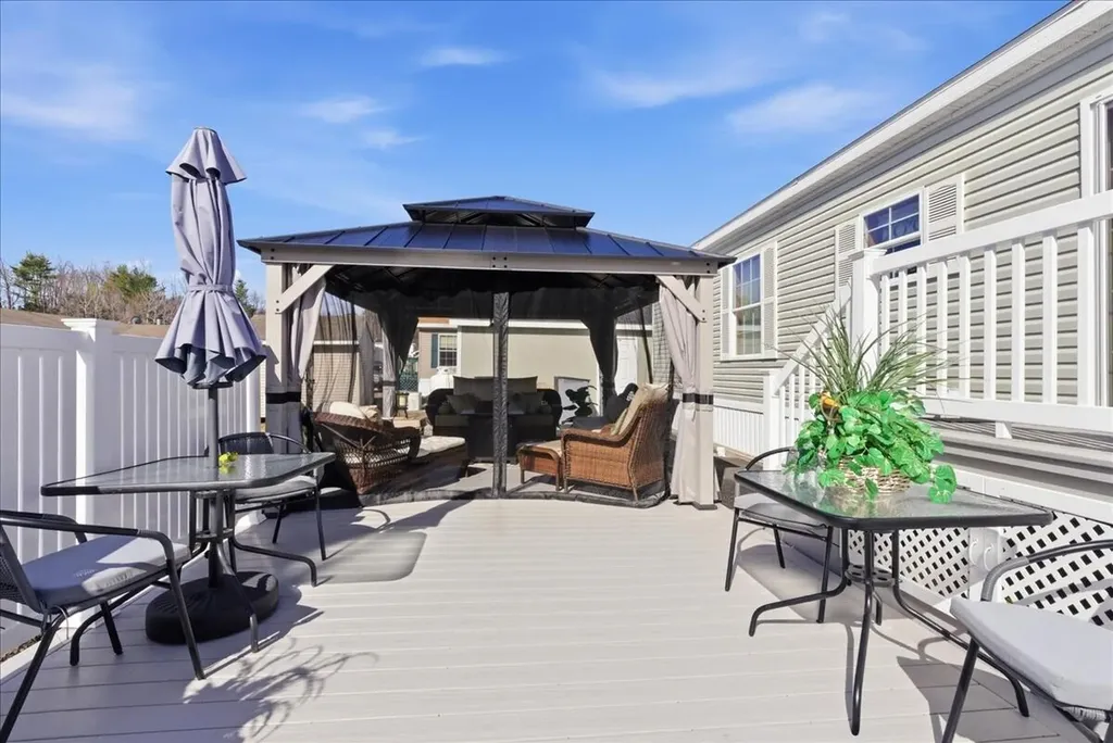 10 Houle Street Sabattus ME 04280