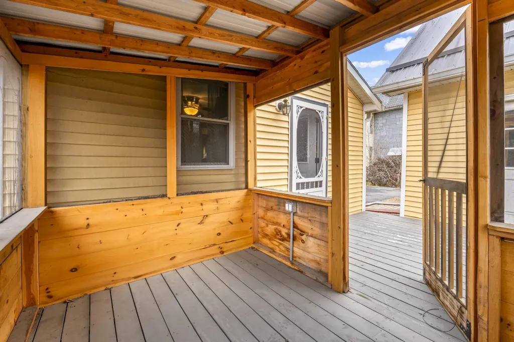 226 Somerset Avenue Pittsfield ME 04967