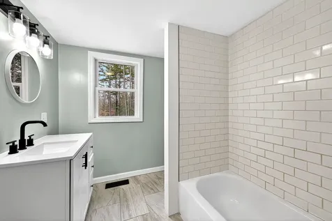 548 North Road Mount Vernon ME 04352