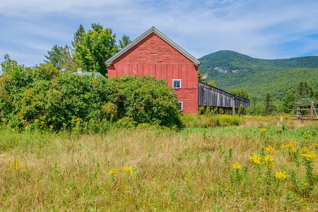 1513 Bear River Road Newry ME 04261