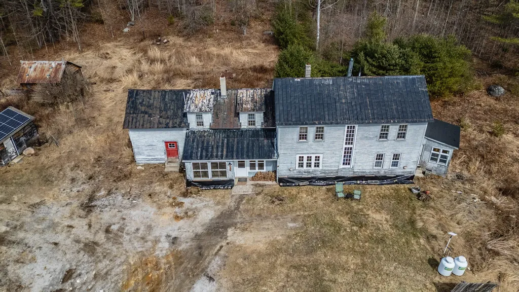 1006 Vernon Street Albany Twp ME 04281