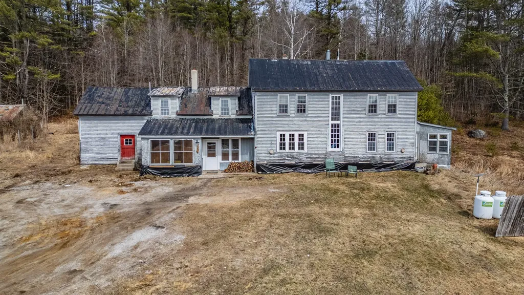 1006 Vernon Street Albany Twp ME 04281