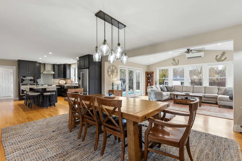 111 Concord Circle Yarmouth ME 04096