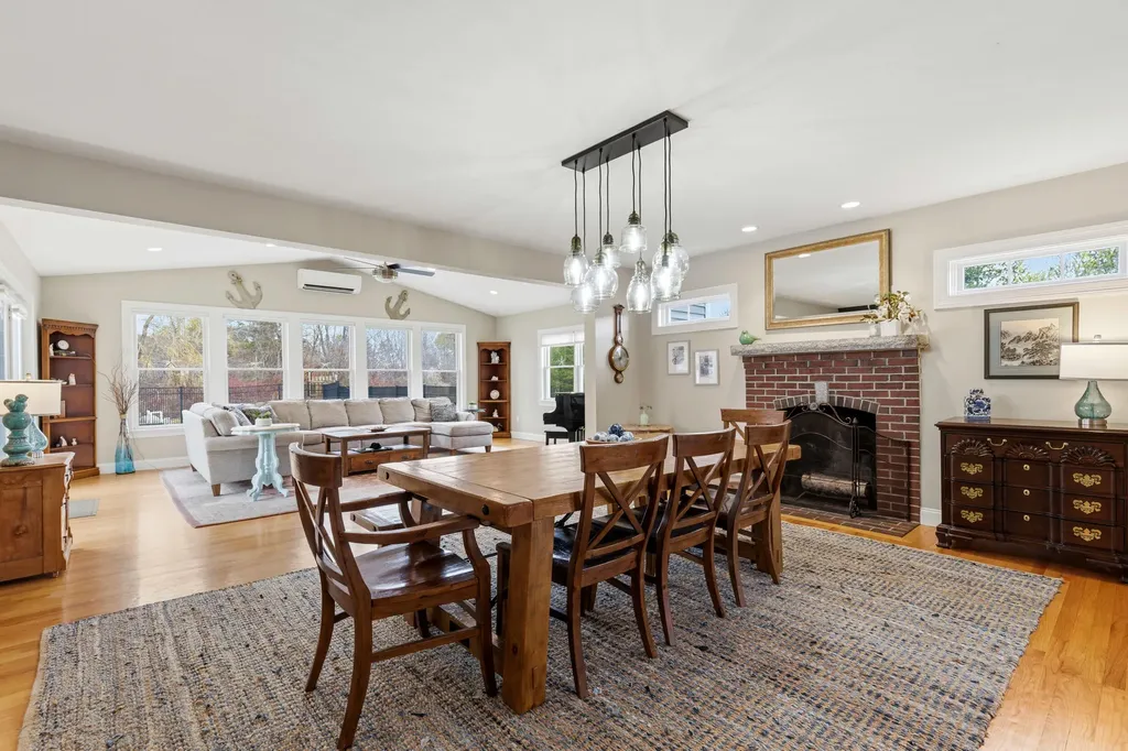 111 Concord Circle Yarmouth ME 04096