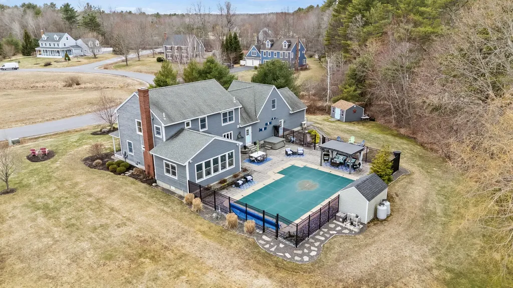 111 Concord Circle Yarmouth ME 04096