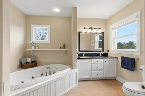 111 Concord Circle Yarmouth ME 04096