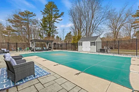 111 Concord Circle Yarmouth ME 04096