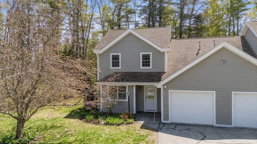 30 Meadow Lane Freeport ME 04032