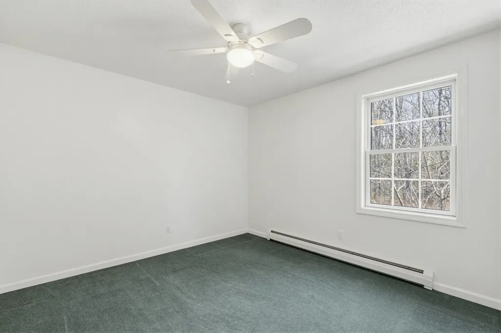 30 Meadow Lane Freeport ME 04032