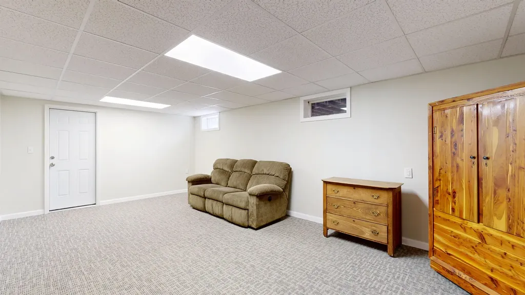 12 Hartford Street Lewiston ME 04240