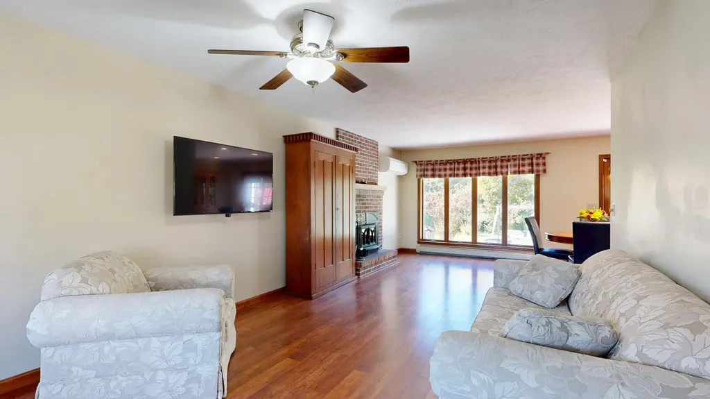 12 Hartford Street Lewiston ME 04240