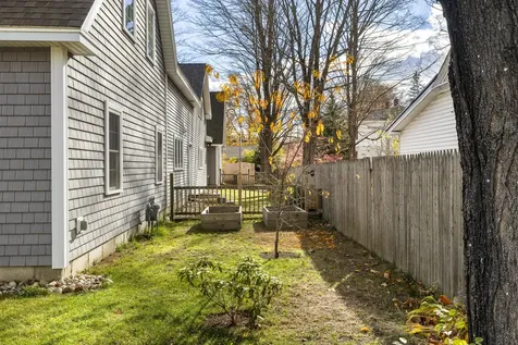 9 Potter Street Brunswick ME 04011