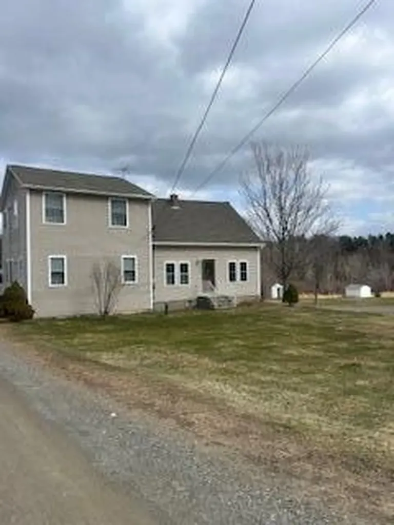 953 Pushaw Road Glenburn ME 04401