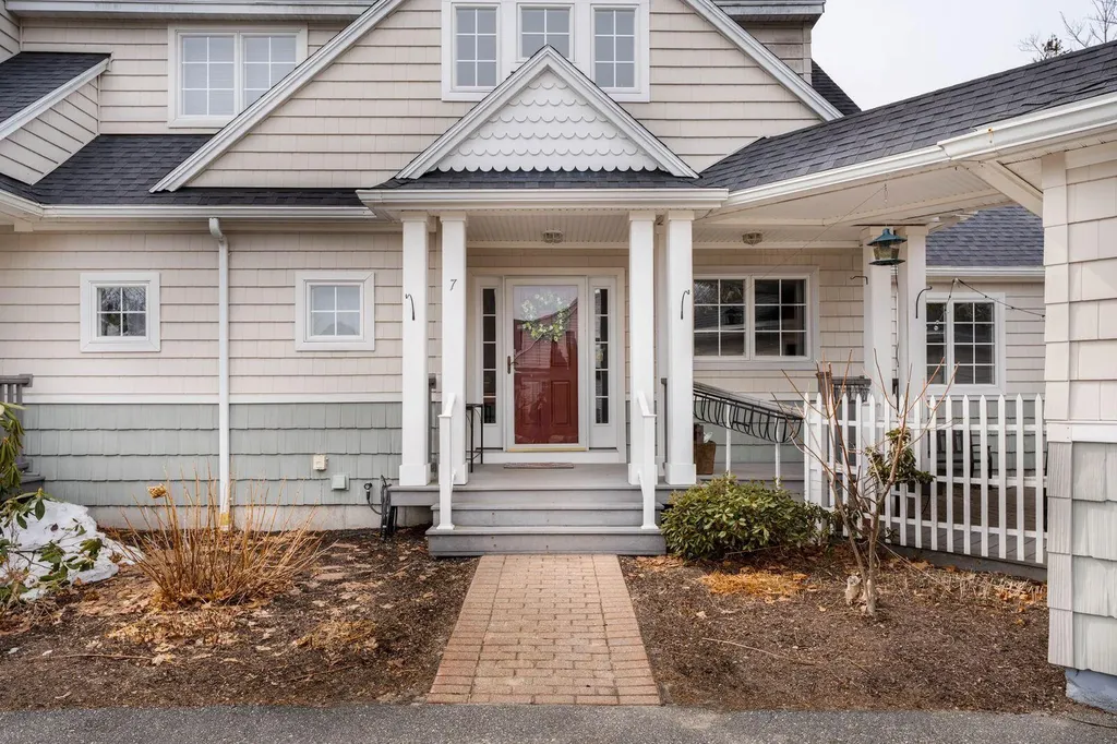 7 Fiddlehead Fern Trail Brunswick ME 04011