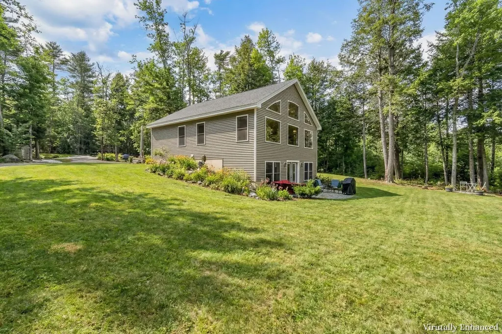 87 Ring Bolt Lane Surry ME 04684