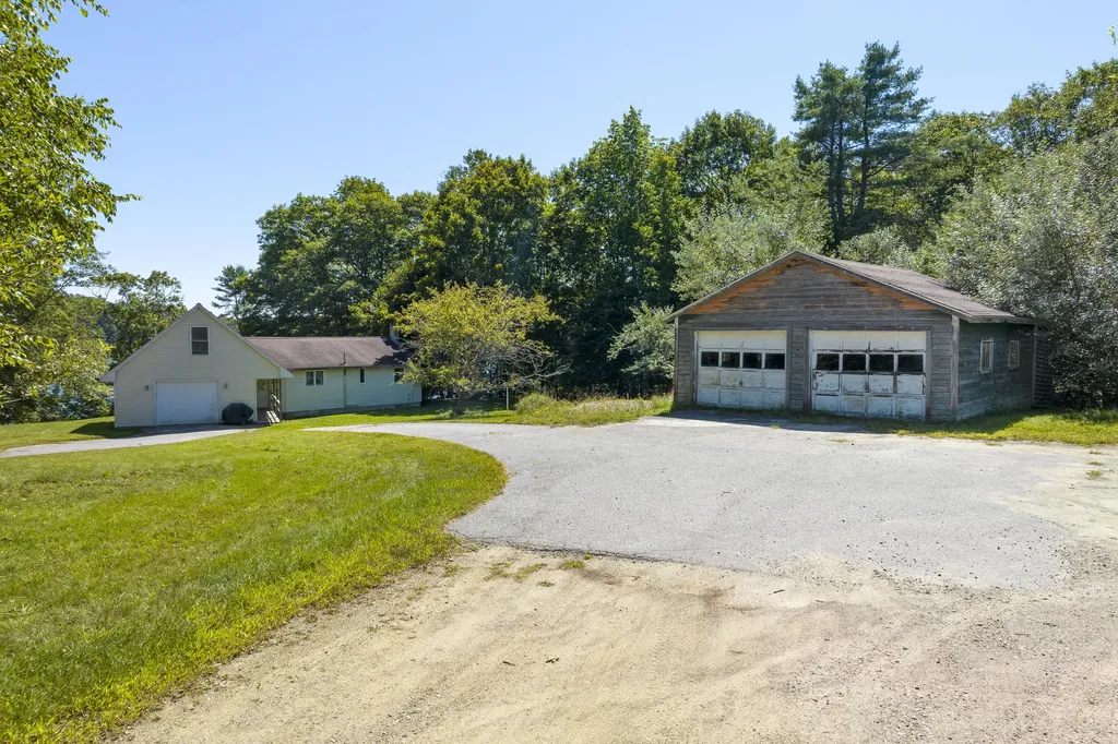 15 Lewis Road Westport Island ME 04578