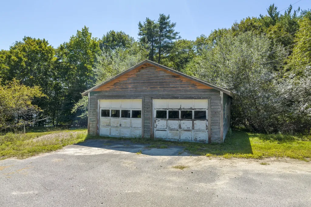 15 Lewis Road Westport Island ME 04578