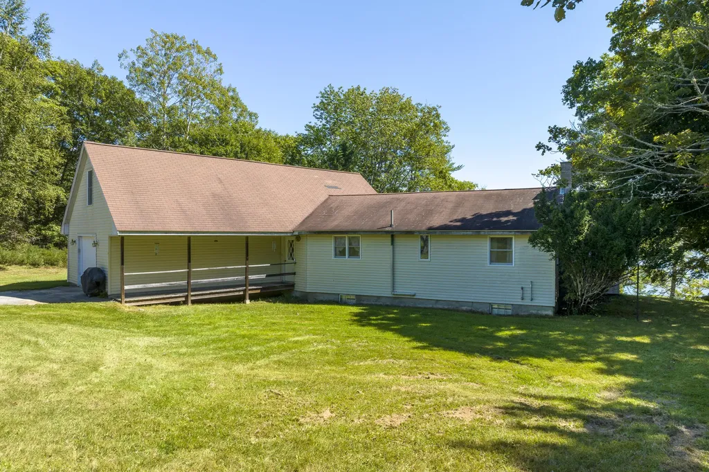 15 Lewis Road Westport Island ME 04578