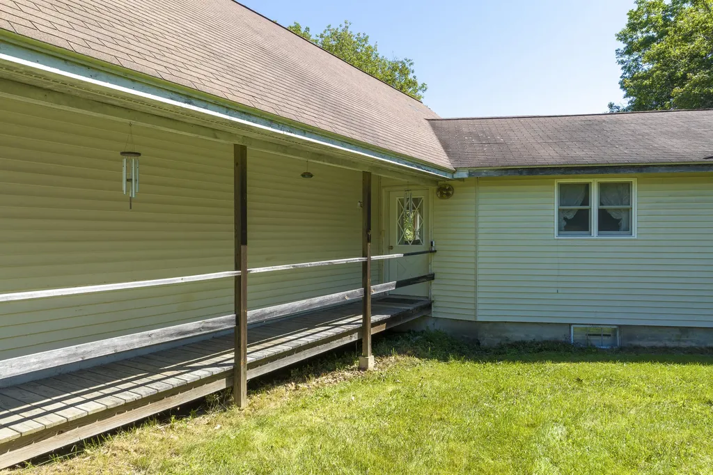 15 Lewis Road Westport Island ME 04578