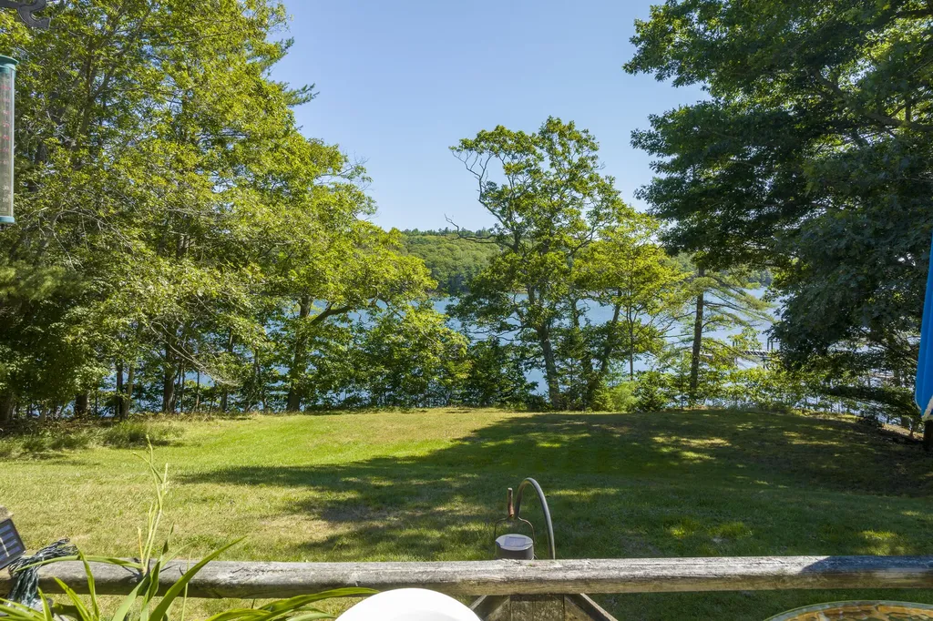 15 Lewis Road Westport Island ME 04578
