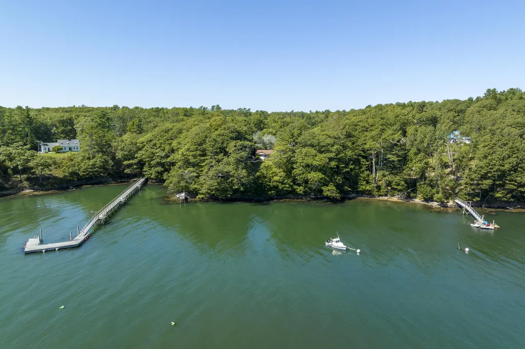 15 Lewis Road Westport Island ME 04578