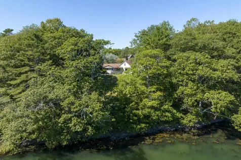 15 Lewis Road Westport Island ME 04578