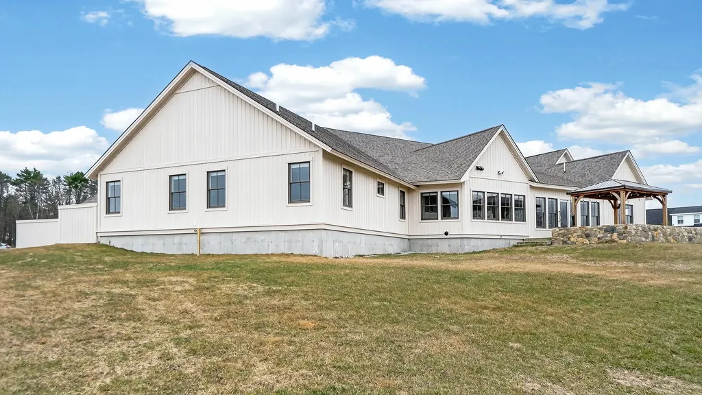 52 Green Acres Drive Buxton ME 04093