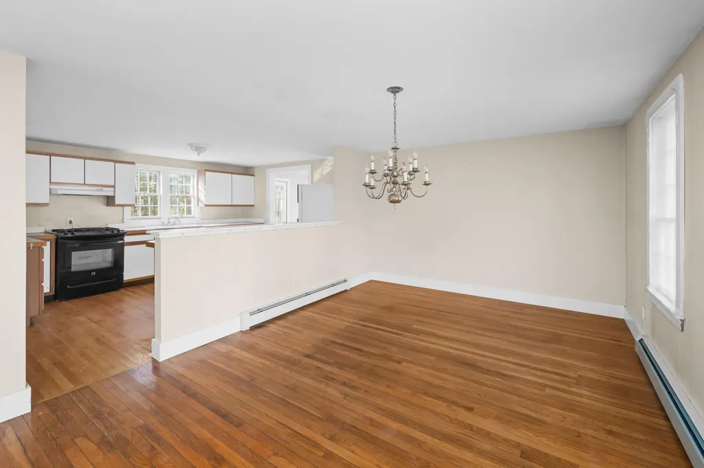 131 Seabury Road York ME 03909