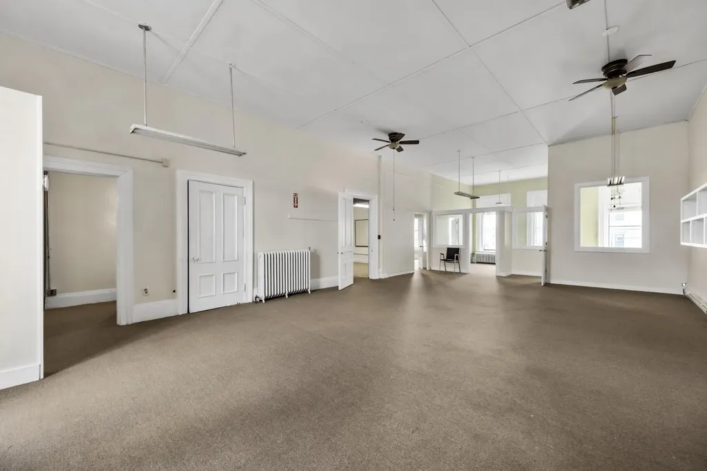 189 Main Street Thomaston ME 04861