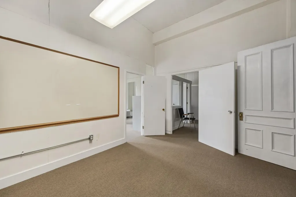 189 Main Street Thomaston ME 04861