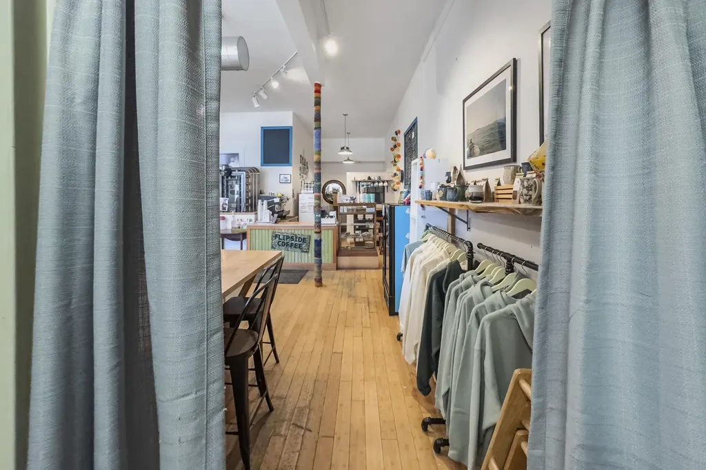 189 Main Street Thomaston ME 04861